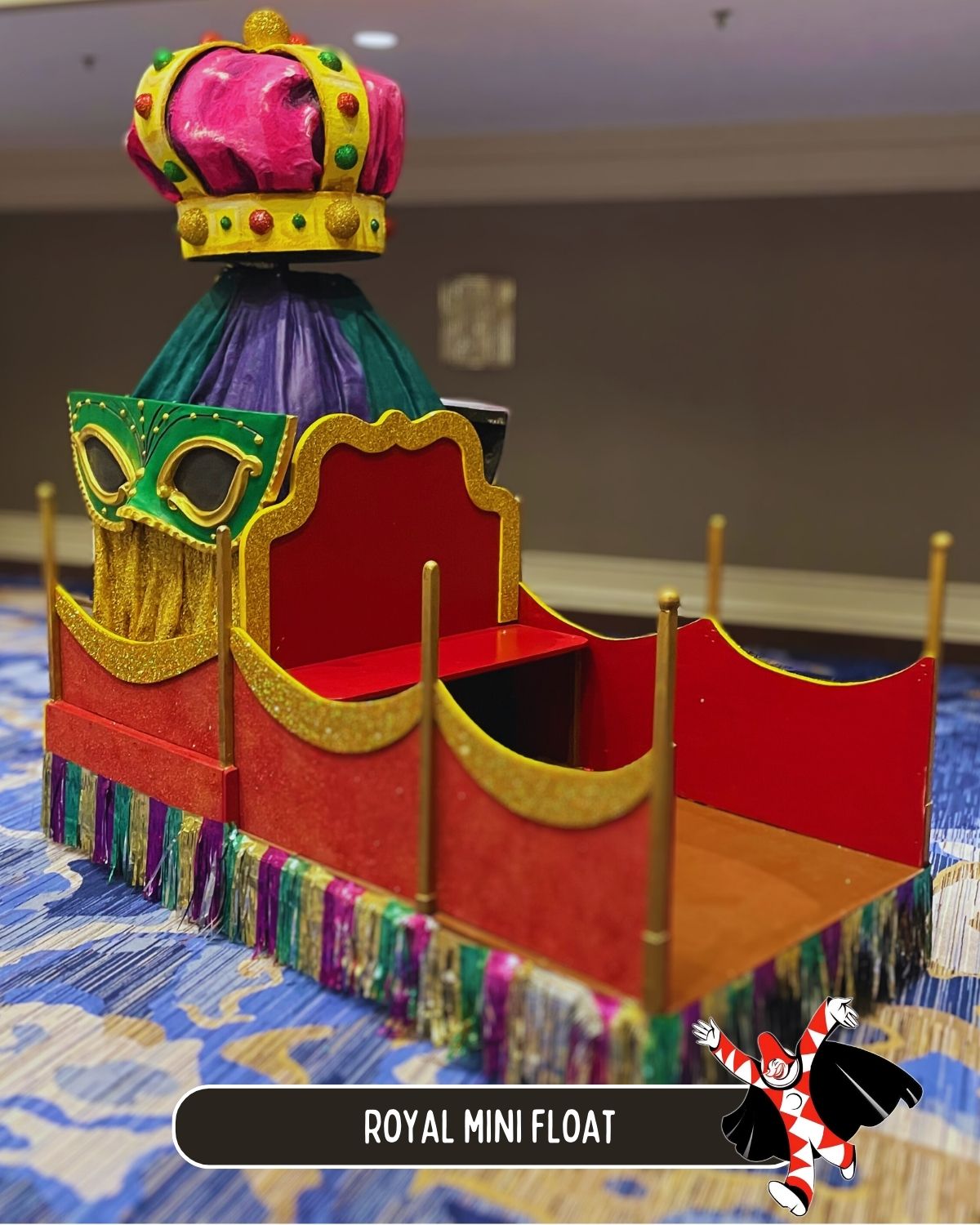 Royal Mini Float